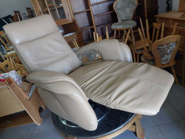 Relax kožna fotelja mehanička